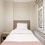 Lovely Central Flat Near Osmanbey Metro Station In Sisli